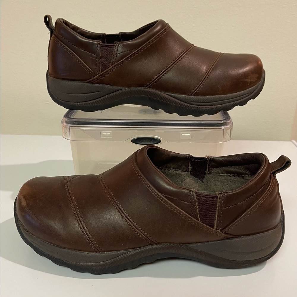 LL Bean Comfort Moc Women's Sz 8M Brown Leather Slip-on Clog Moccasin